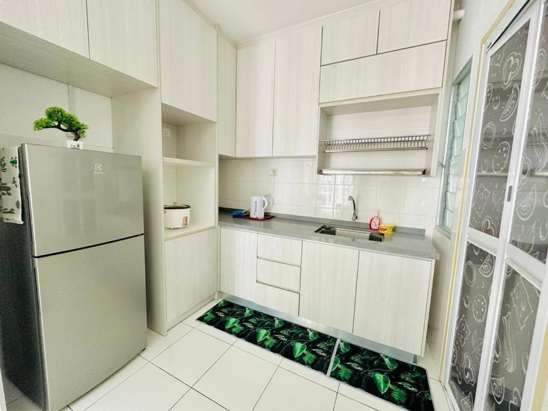 שאה אלאם Setia Alam Islamic Homestay מראה חיצוני תמונה
